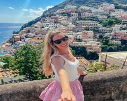 Melissa loves travelling and went for a trip to Italy in June 2022.